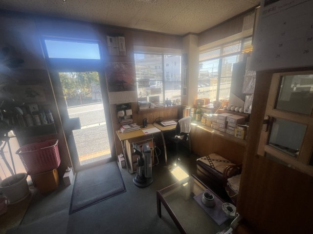 豊田市小坂本町3丁目貸事務所の内装