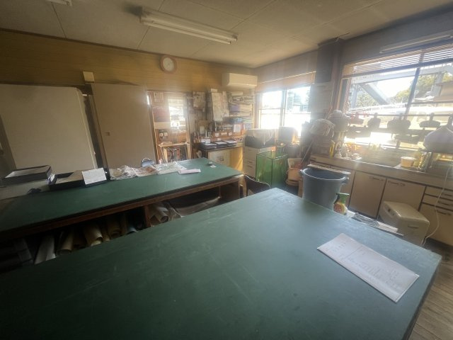 豊田市小坂本町3丁目貸事務所の内装