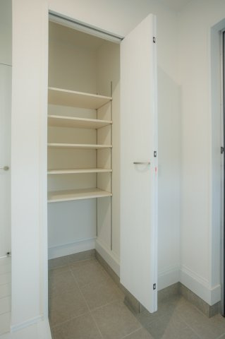 【収納】 | いろどりアイタウン南区八分字町　1号棟