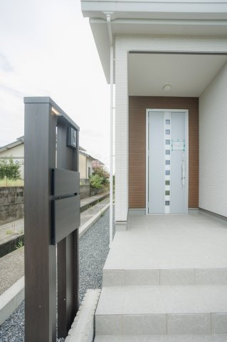 【玄関】 | いろどりアイタウン南区八分字町　1号棟