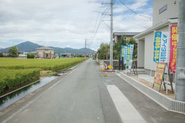 【前面道路含む現地写真】 | いろどりアイタウン南区八分字町　1号棟