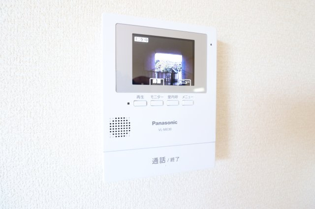 ウェストウィングのセキュリティ|TVモニターホン付きでセキュリティ面も安心！