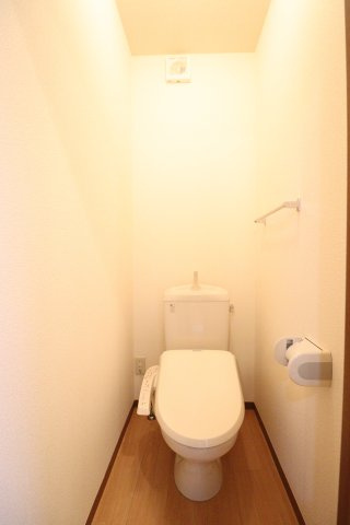 ウェストウィングのトイレ|シンプルで使いやすいトイレです