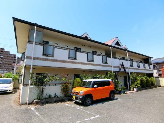 クレアール西川の外観