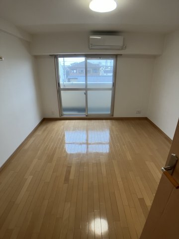 ネクスプロス大和田の居間・リビング