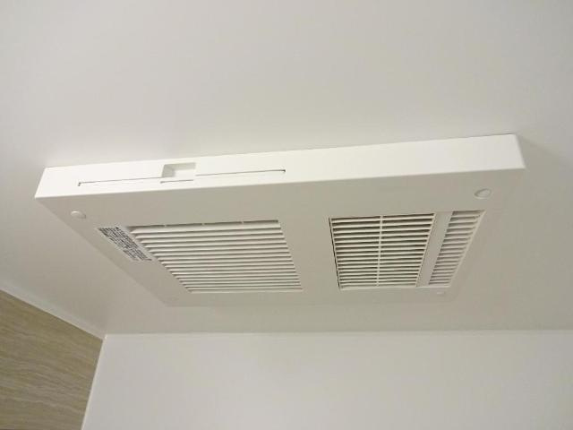 アローナの浴室|浴室乾燥機