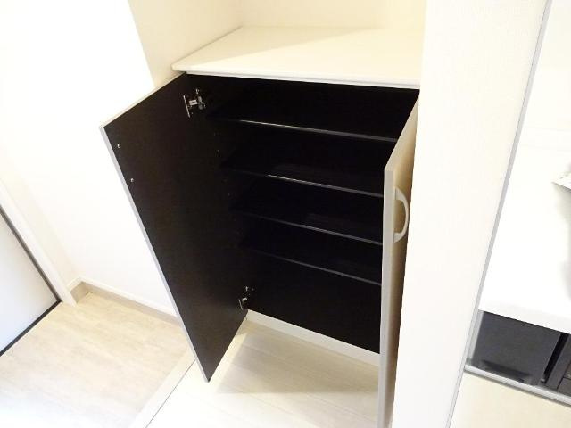 アローナの収納|下駄箱