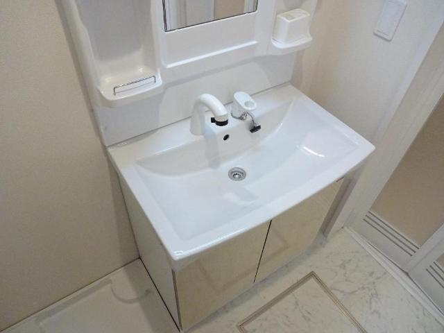 アローナの洗面所|洗髪洗面化粧台