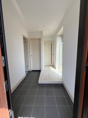 【玄関】 | 亀賀1丁目　売家