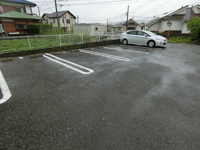 グランサンセールの駐車場