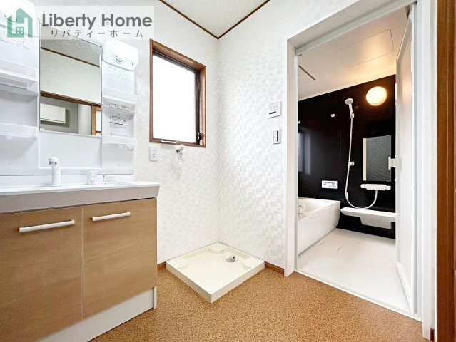 阿見町岡崎３丁目　中古戸建の脱衣所