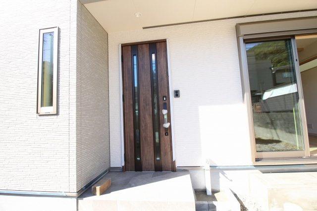 いの町枝川　中古戸建　（未入居物件）の玄関