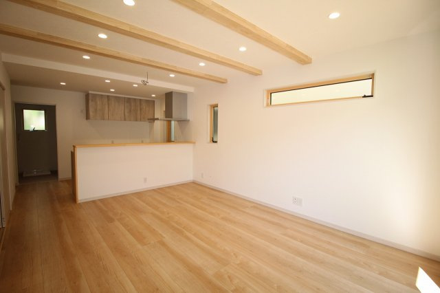 いの町枝川　中古戸建　（未入居物件）の居間・リビング|ＬＤＫ　16.0帖