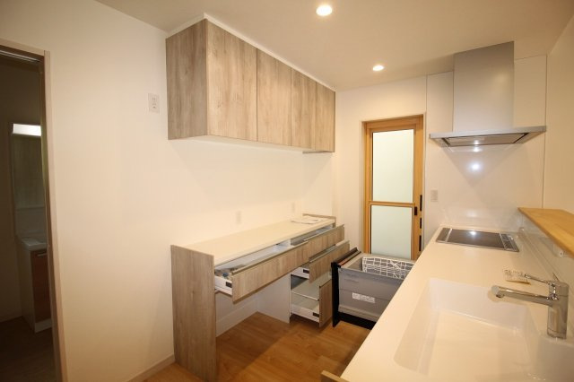 いの町枝川　中古戸建　（未入居物件）のキッチン|カップボード