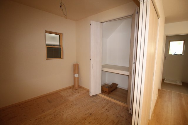 いの町枝川　中古戸建　（未入居物件）の和室|1Ｆ　4.5帖