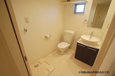 【トイレ】 | アプリコット | 別号室の写真になります。現況優先。