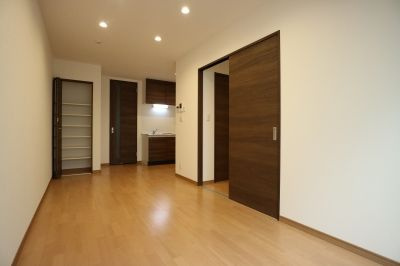 【居間・リビング】 | Ver coma 博多南 | 別号室の写真になります。現況優先。