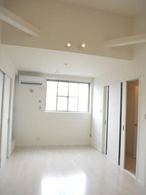 【居間・リビング】 | シャローム | 別号室の写真になります。現況優先。