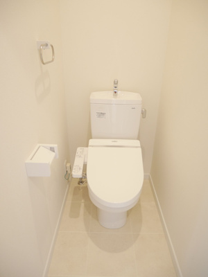 【トイレ】 | シャローム | 別号室の写真になります。現況優先。