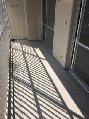 【バルコニー】 | アーサー大橋リベックス | 別号室の写真になります。現況優先。
