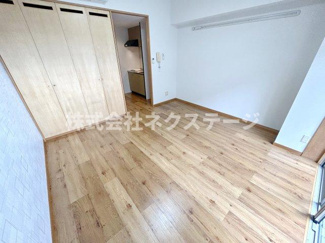 【洋室】 | 厚木アザレアビル