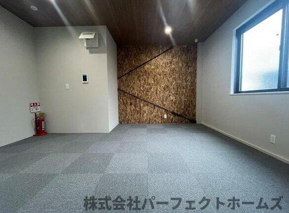 ラ・エアナの内装|明るい室内です