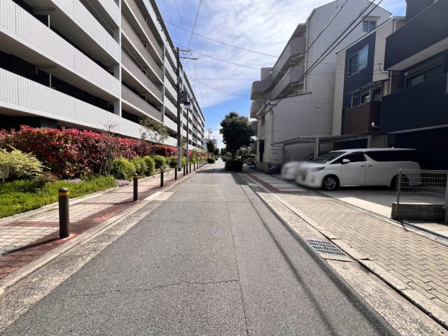 大阪市城東区関目4丁目戸建の前面道路含む現地写真