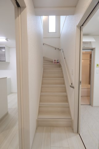 《仲介手数料無料》浦和区大東２丁目11-44新築一戸建ていろどりアイタウンの内装|撮影日 2025年10月16日 13:30 曇り