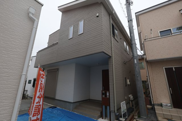 《仲介手数料無料》浦和区大東２丁目11-44新築一戸建ていろどりアイタウンの駐車場|撮影日 2025年10月16日 13:30 曇り