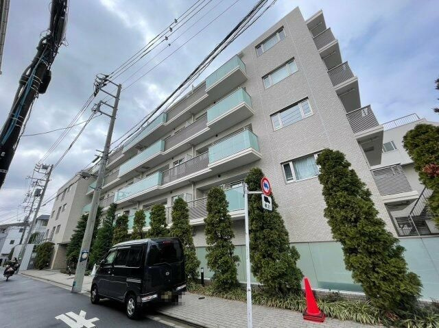 パークホームズ目黒中町の外観