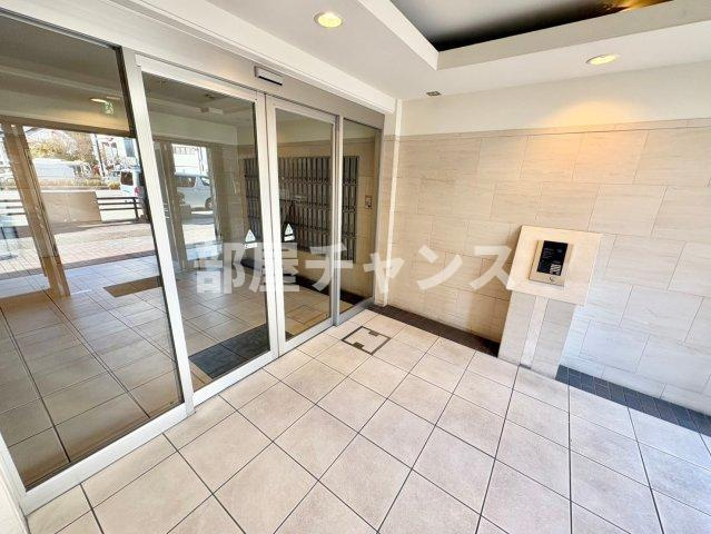 アジリア大曽根のエントランス