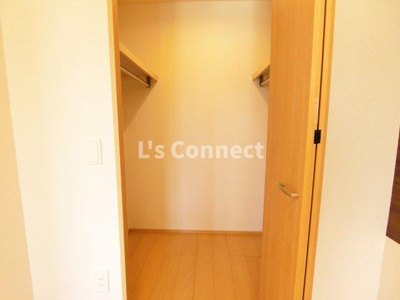 【収納】 | プリムヴェール | ウォークインクローゼットでお荷物もすっきり収納。