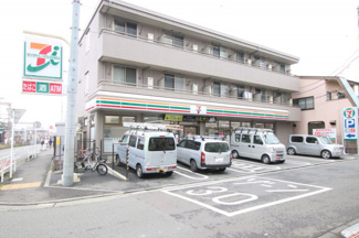 セブン-イレブン 大和林間２丁目店まで150ｍ