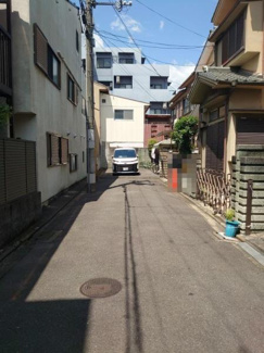 【前面道路含む現地写真】