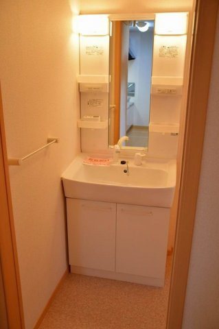 クレセントＳＡＴＯの洗面所|脱衣スペースもあります