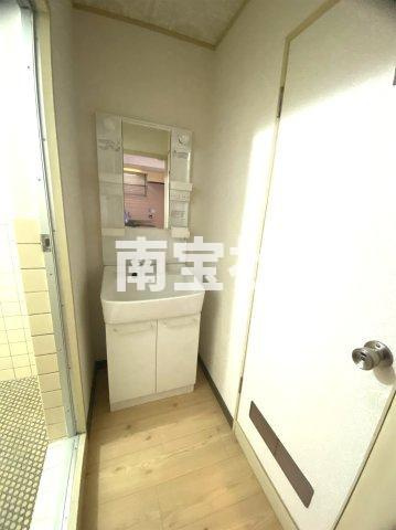 【洗面所】
