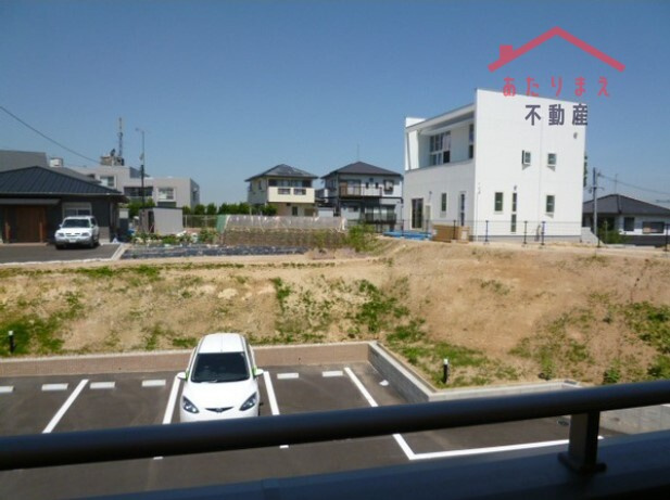 フルール野多目Ｂ棟の駐車場