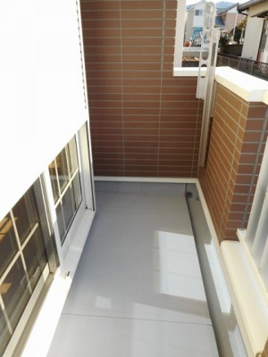 【バルコニー】 | プラシード森岡 | 暖かな日差しのふりそそぐバルコニー