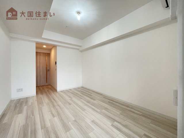 【居間・リビング】 | ワールドアイ難波南ポルタ