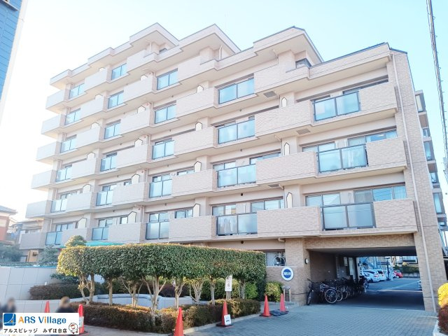 朝日パリオ上福岡の外観