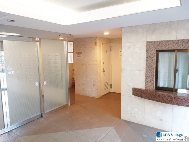 朝日パリオ上福岡のエントランス