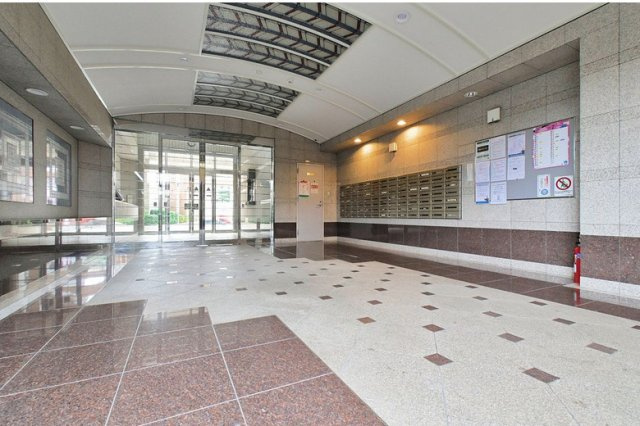 アンピール百年橋のロビー|アンピール百年橋（3LDK）