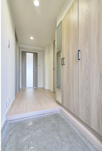 アンピール百年橋の玄関|アンピール百年橋（3LDK）