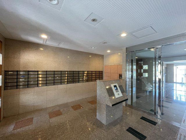 ◆敷地内駐車場１台無料◆ペット飼育可◆室内リフォーム済みの美室◆イングス精華台ローズアベニューのエントランス|エントランス