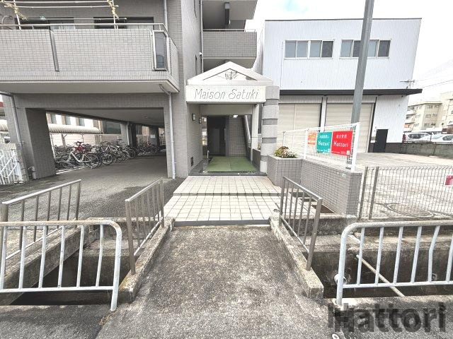 メゾンさつきのエントランス
