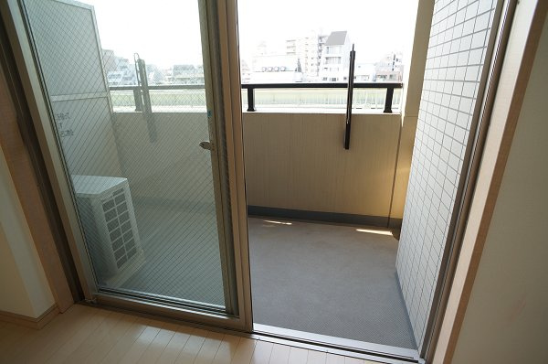 エスティメゾン亀戸のバルコニー|奥行きのあるバルコニー♪