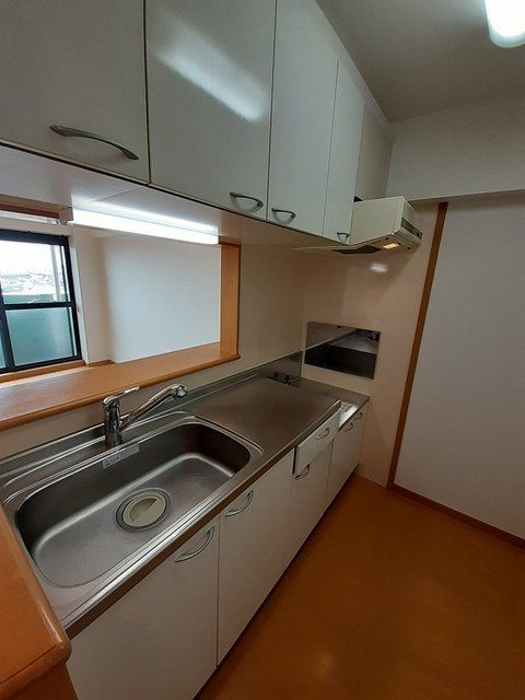 ハイエスト　クレディアのキッチン