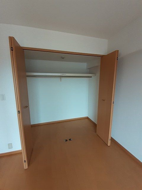 ハイエスト　クレディアの収納