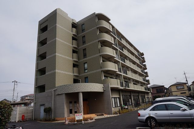 ハイエスト　クレディアの外観