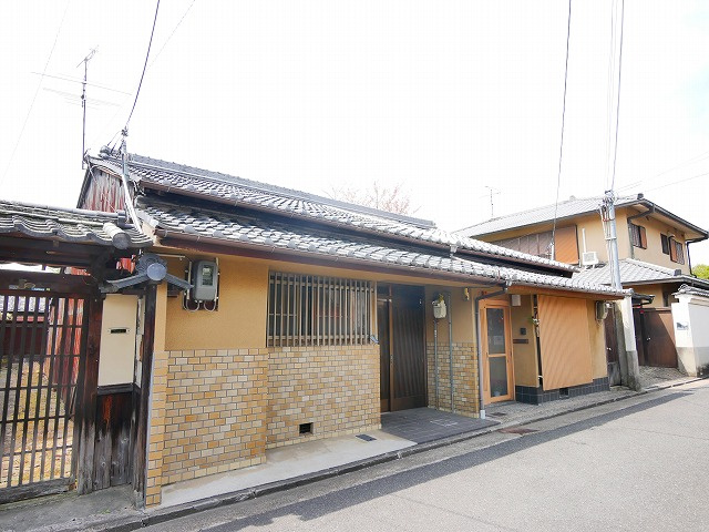 東笹鉾町平家の外観